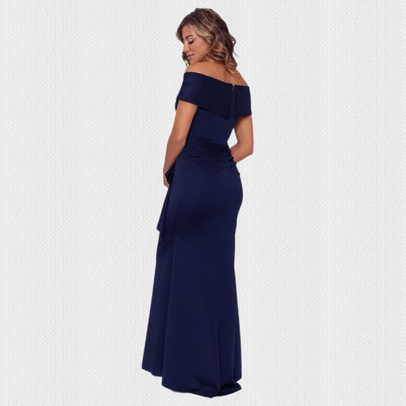 NWT Xscape Long Off Shoulder Sweetheart Neck Side Ruffle Gown, Navy Sz 16 - Picture 2 of 7